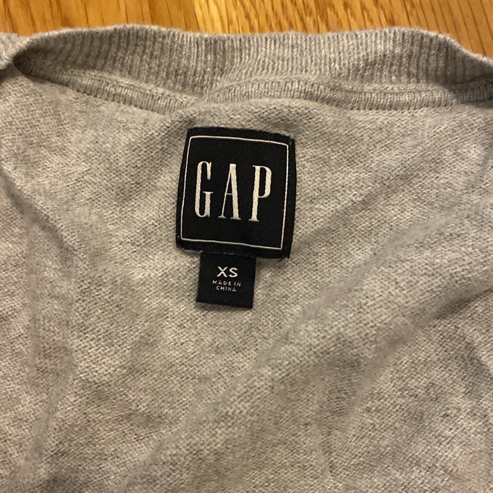 Grey sweater - Picture 3 of 5